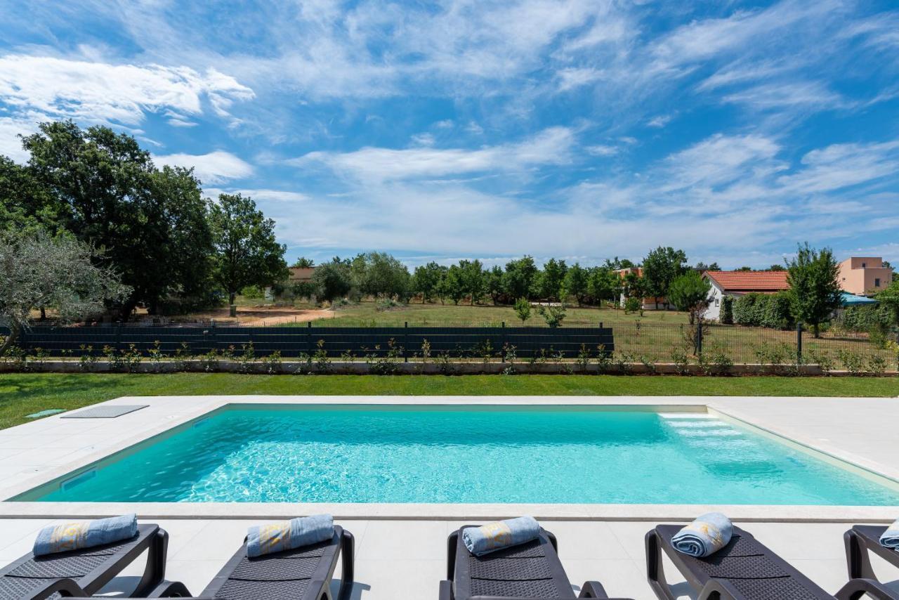 Villa Dafna Poreč Extérieur photo